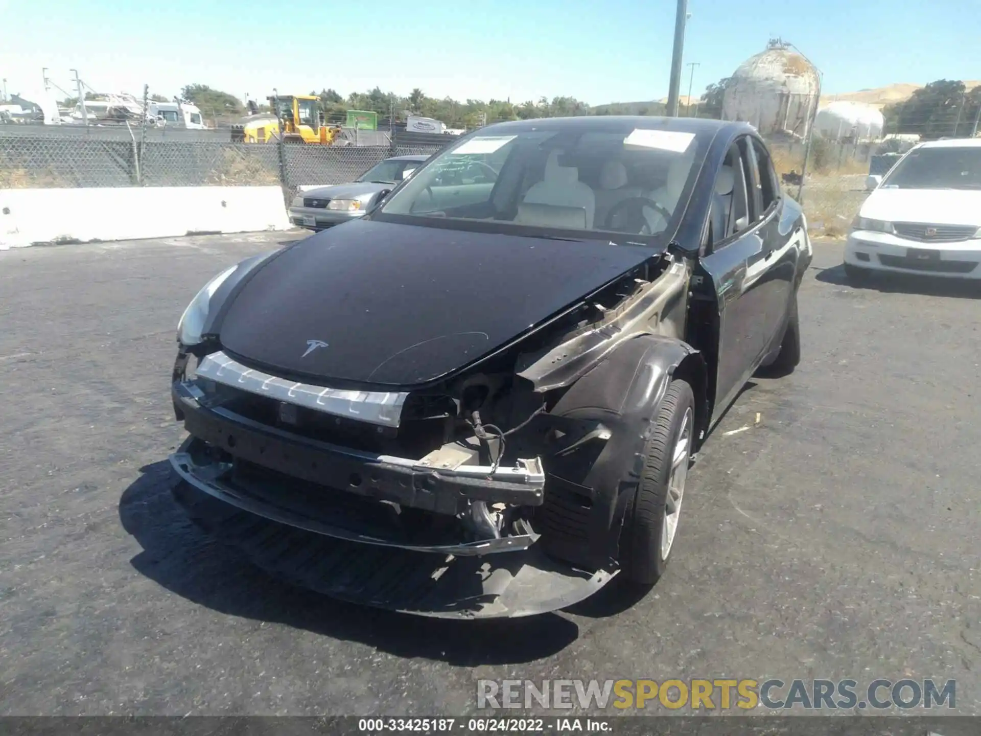 2 Photograph of a damaged car 5YJYGDEEXMF152045 TESLA MODEL Y 2021