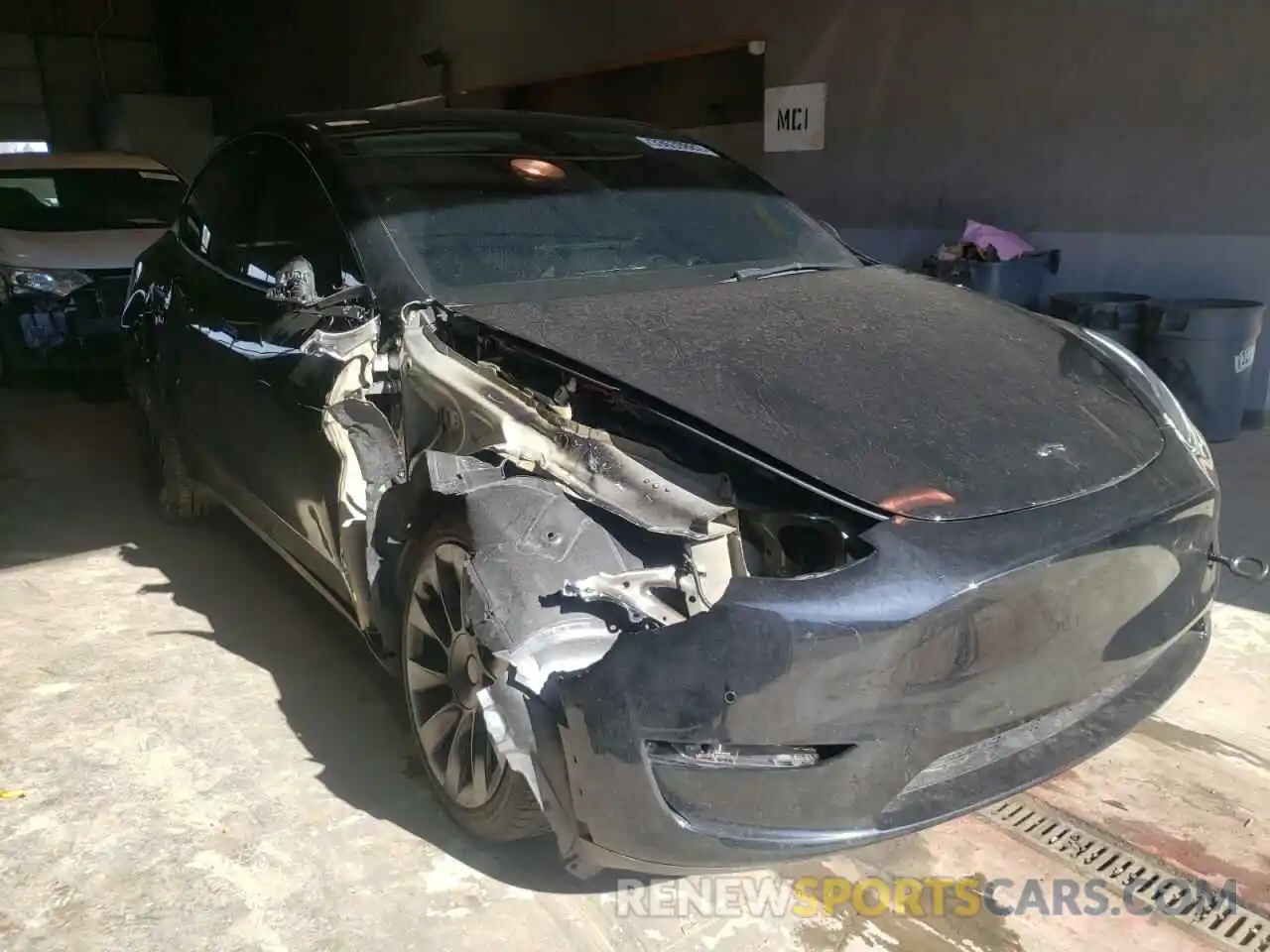 1 Photograph of a damaged car 5YJYGDEEXMF175230 TESLA MODEL Y 2021