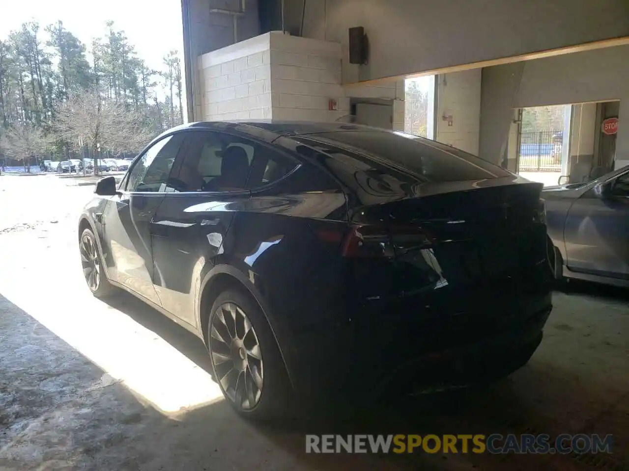 3 Фотография поврежденного автомобиля 5YJYGDEEXMF175230 TESLA MODEL Y 2021