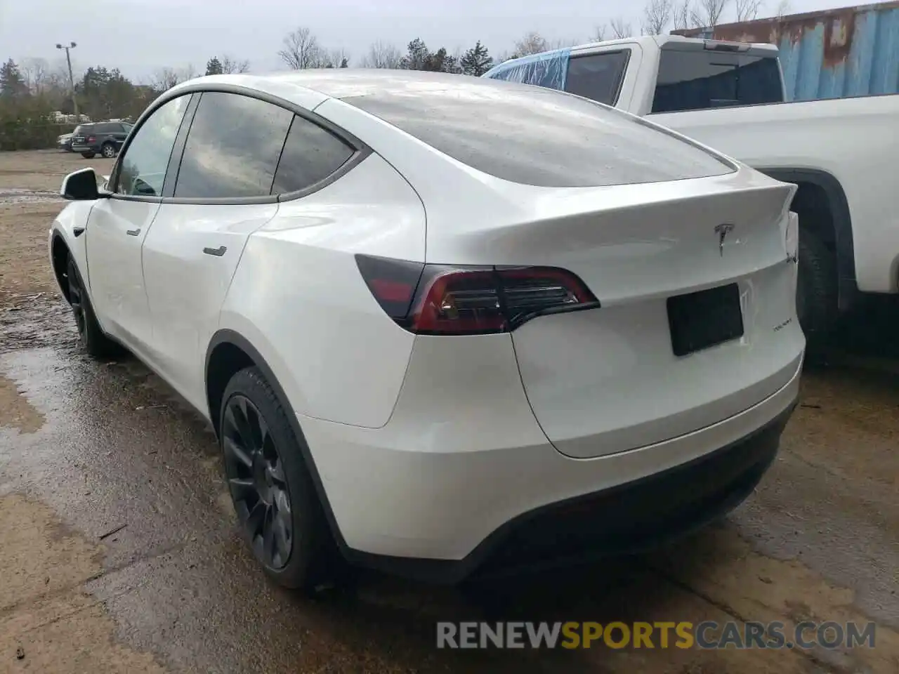 3 Photograph of a damaged car 5YJYGDEEXMF178953 TESLA MODEL Y 2021