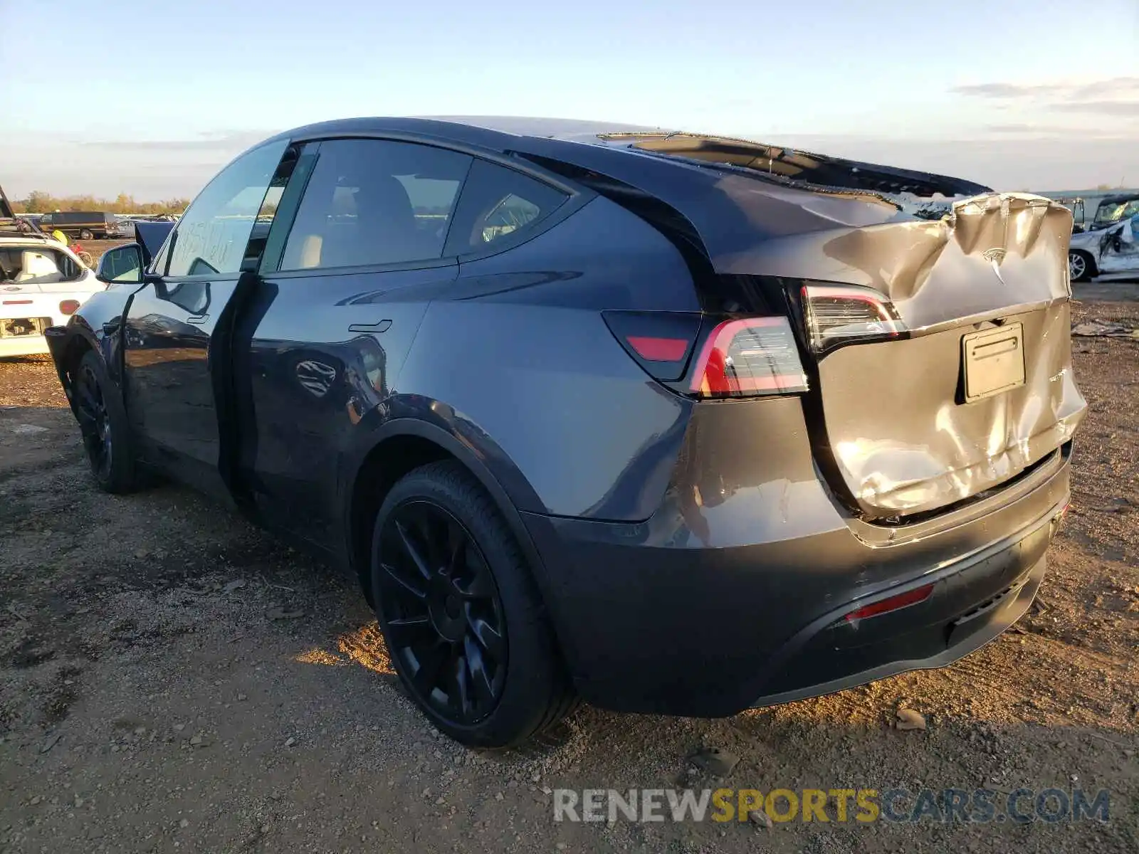 3 Photograph of a damaged car 5YJYGDEEXMF192044 TESLA MODEL Y 2021