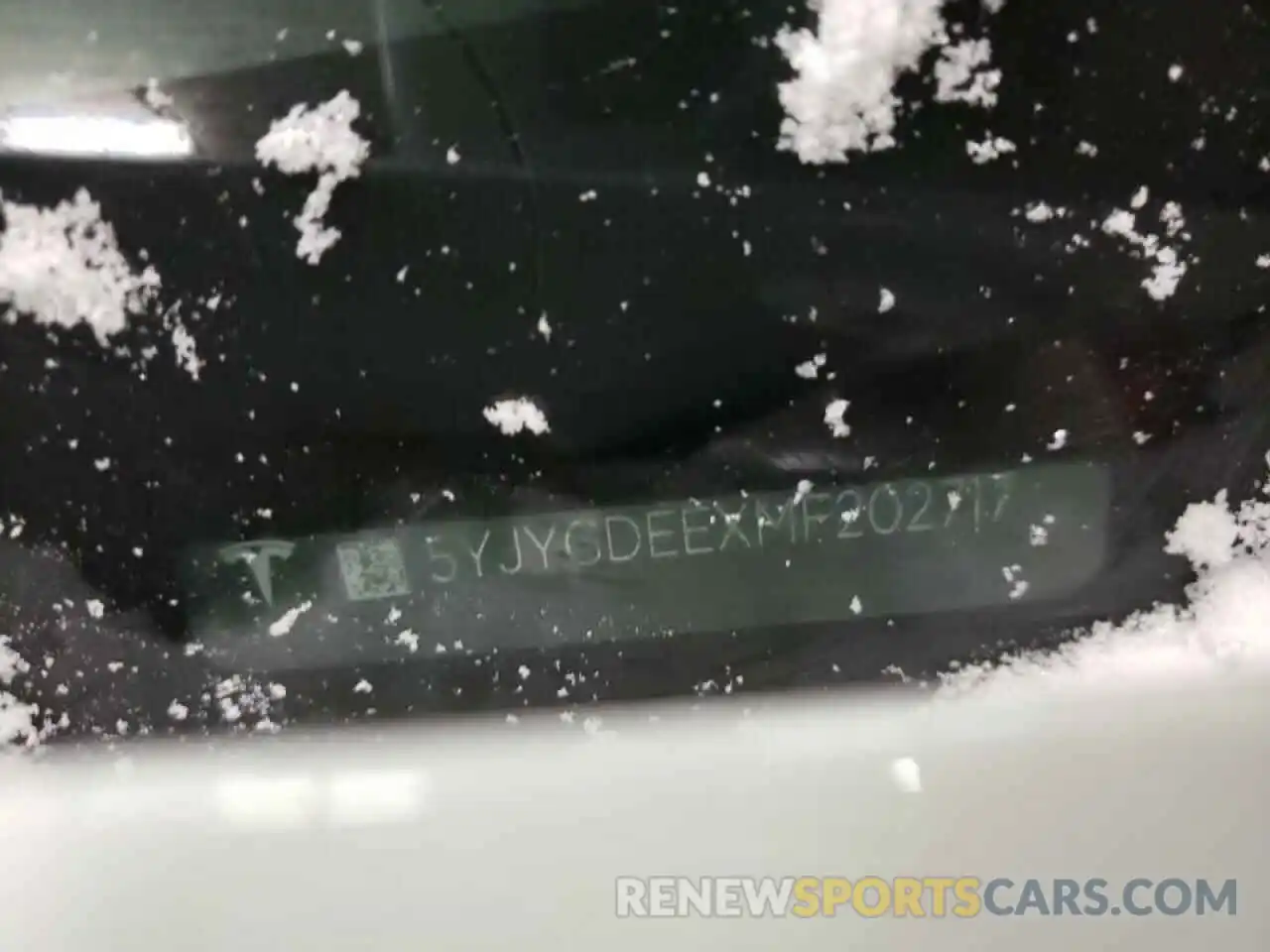 10 Photograph of a damaged car 5YJYGDEEXMF202717 TESLA MODEL Y 2021