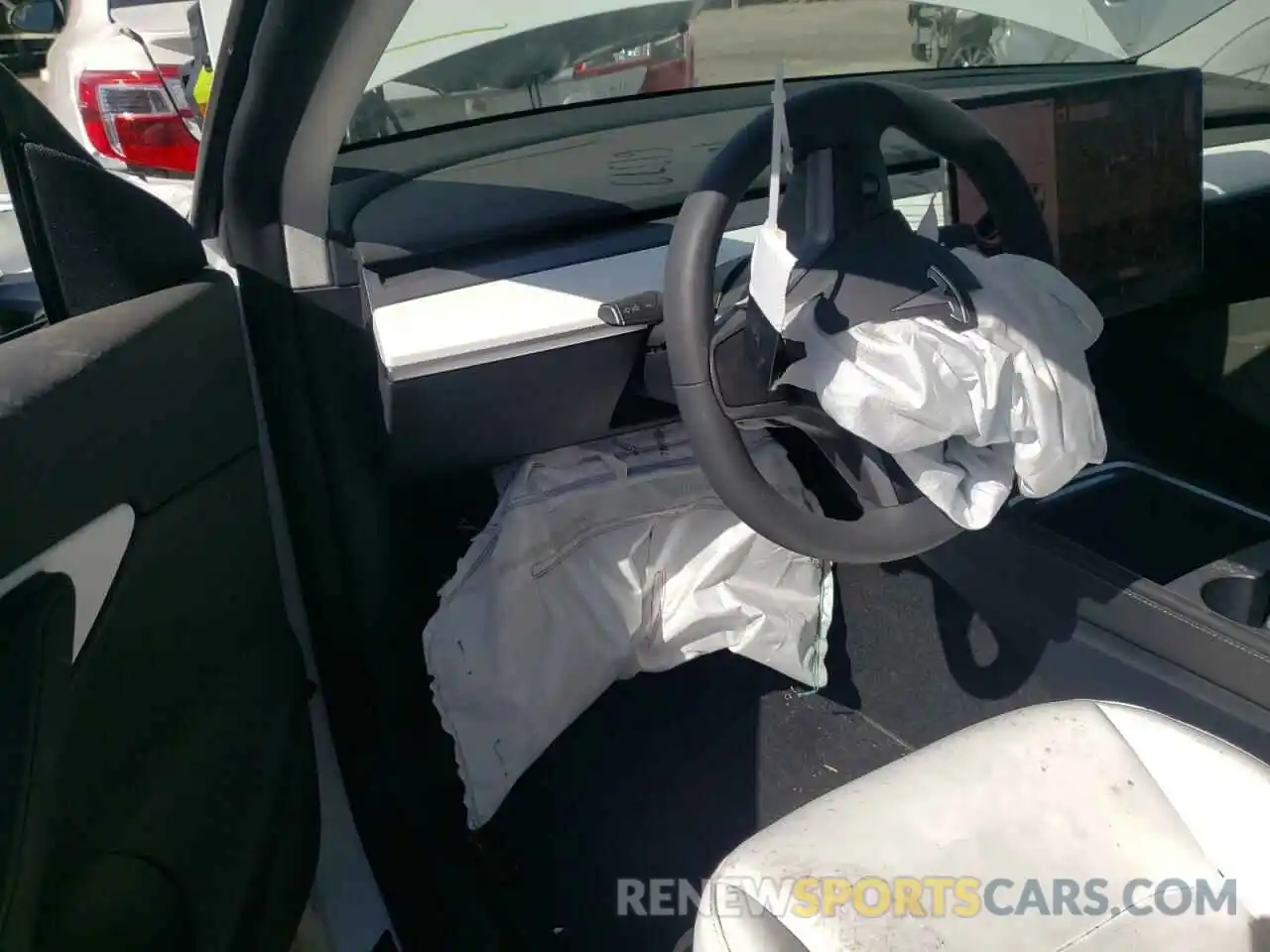 9 Photograph of a damaged car 5YJYGDEEXMF202717 TESLA MODEL Y 2021