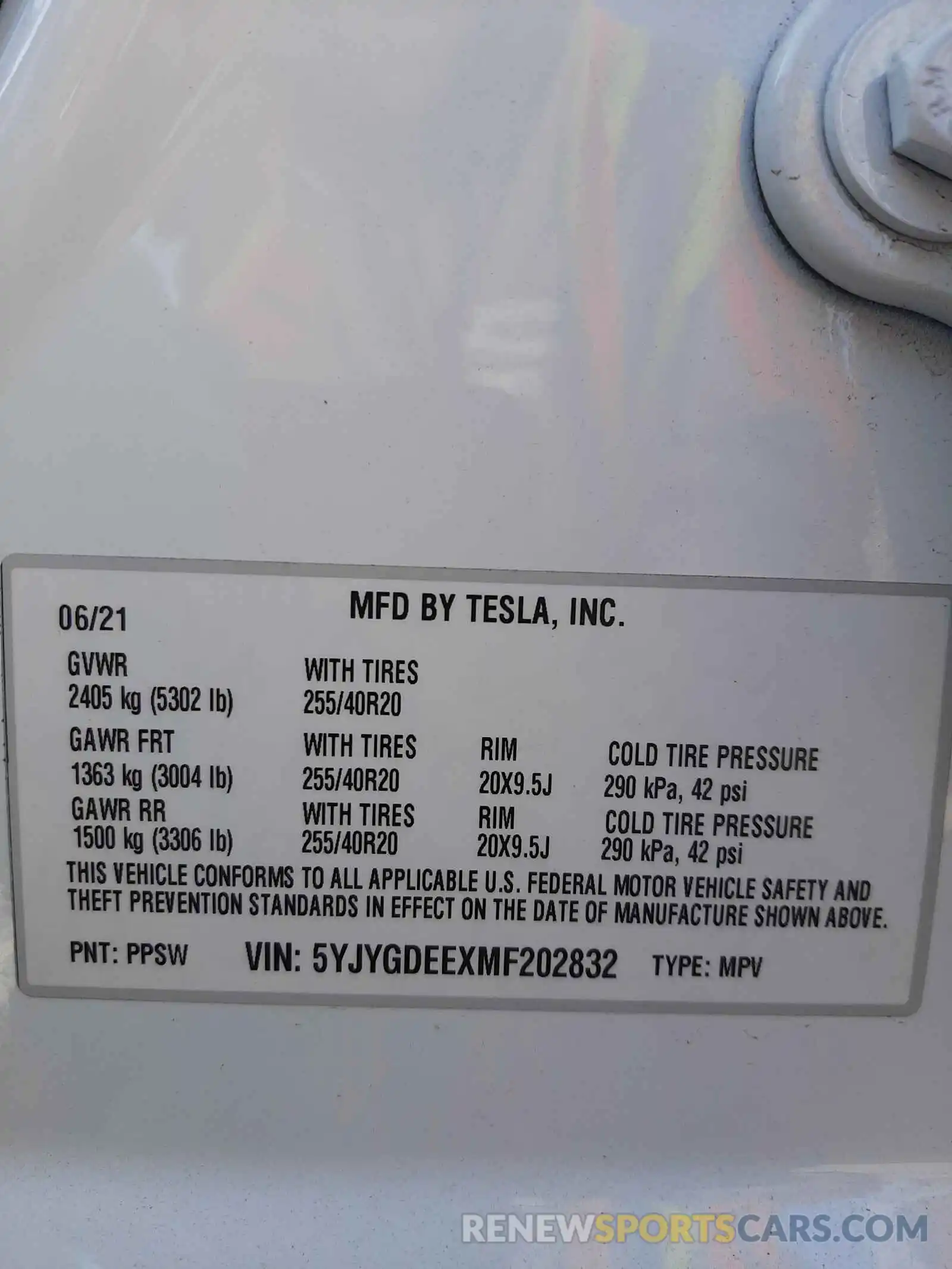 10 Photograph of a damaged car 5YJYGDEEXMF202832 TESLA MODEL Y 2021