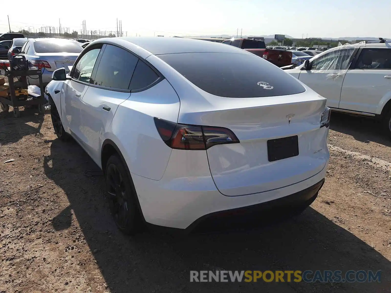 3 Photograph of a damaged car 5YJYGDEEXMF202832 TESLA MODEL Y 2021