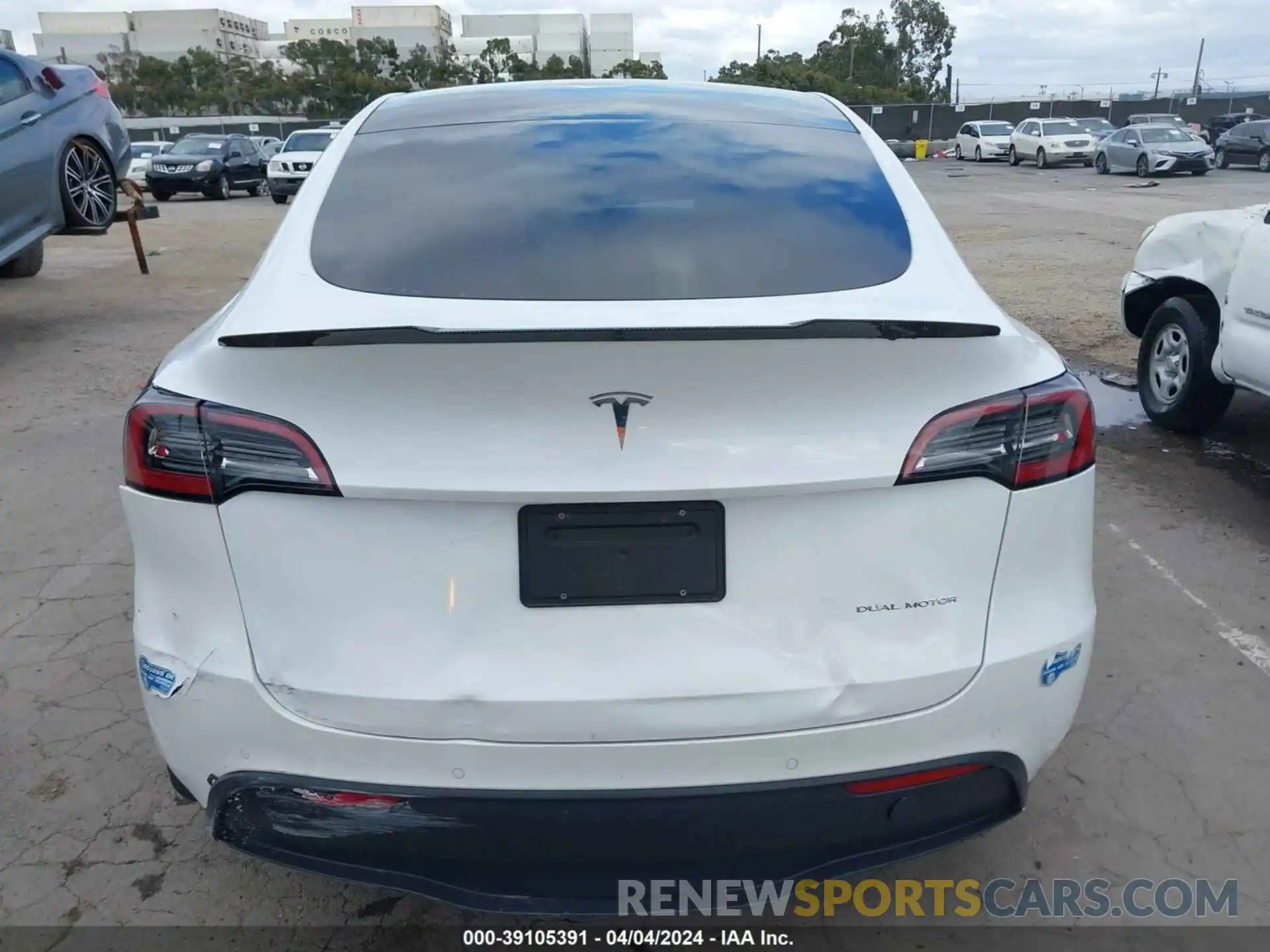 15 Photograph of a damaged car 5YJYGDEEXMF204144 TESLA MODEL Y 2021