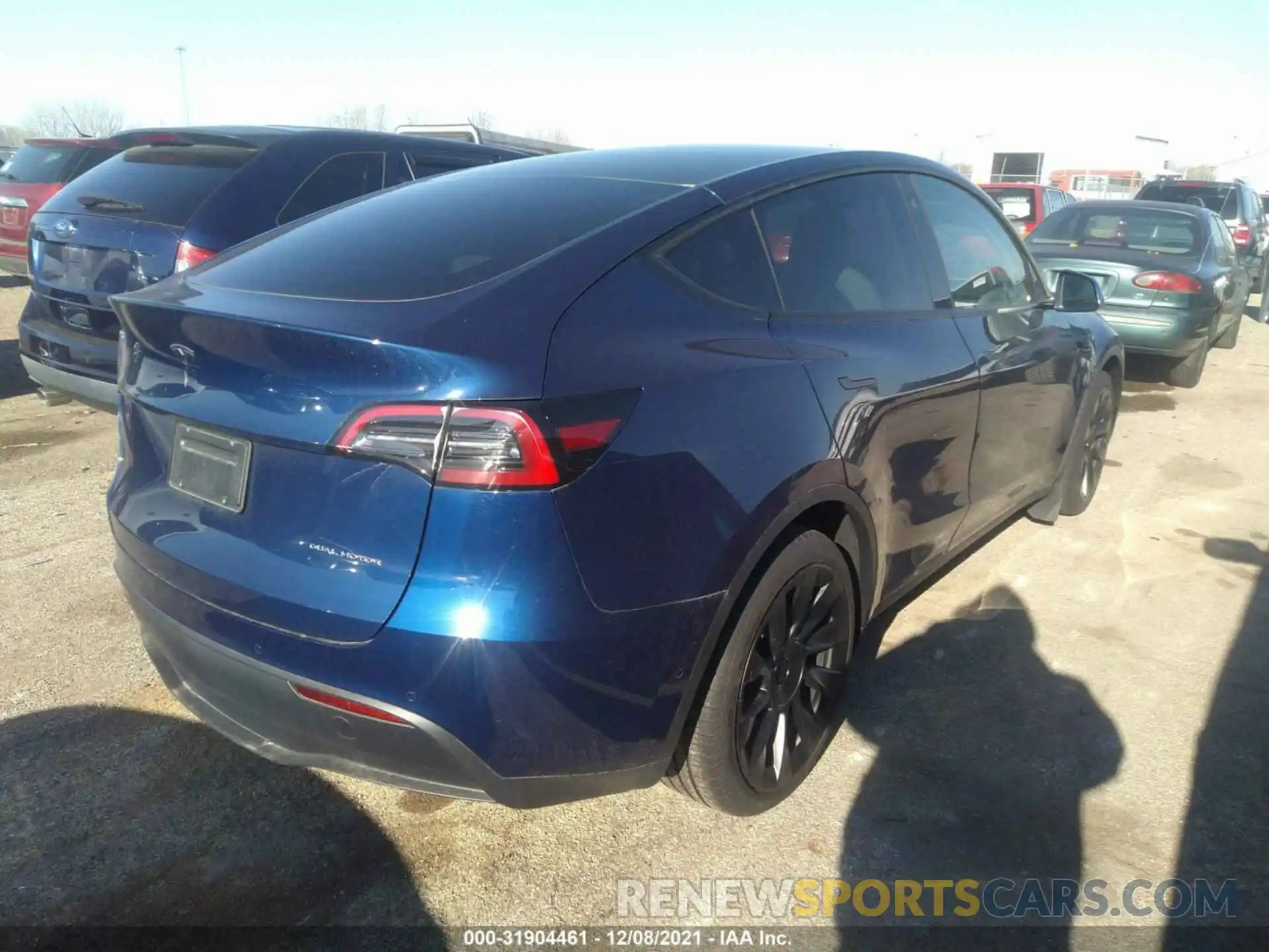 4 Photograph of a damaged car 5YJYGDEEXMF210168 TESLA MODEL Y 2021