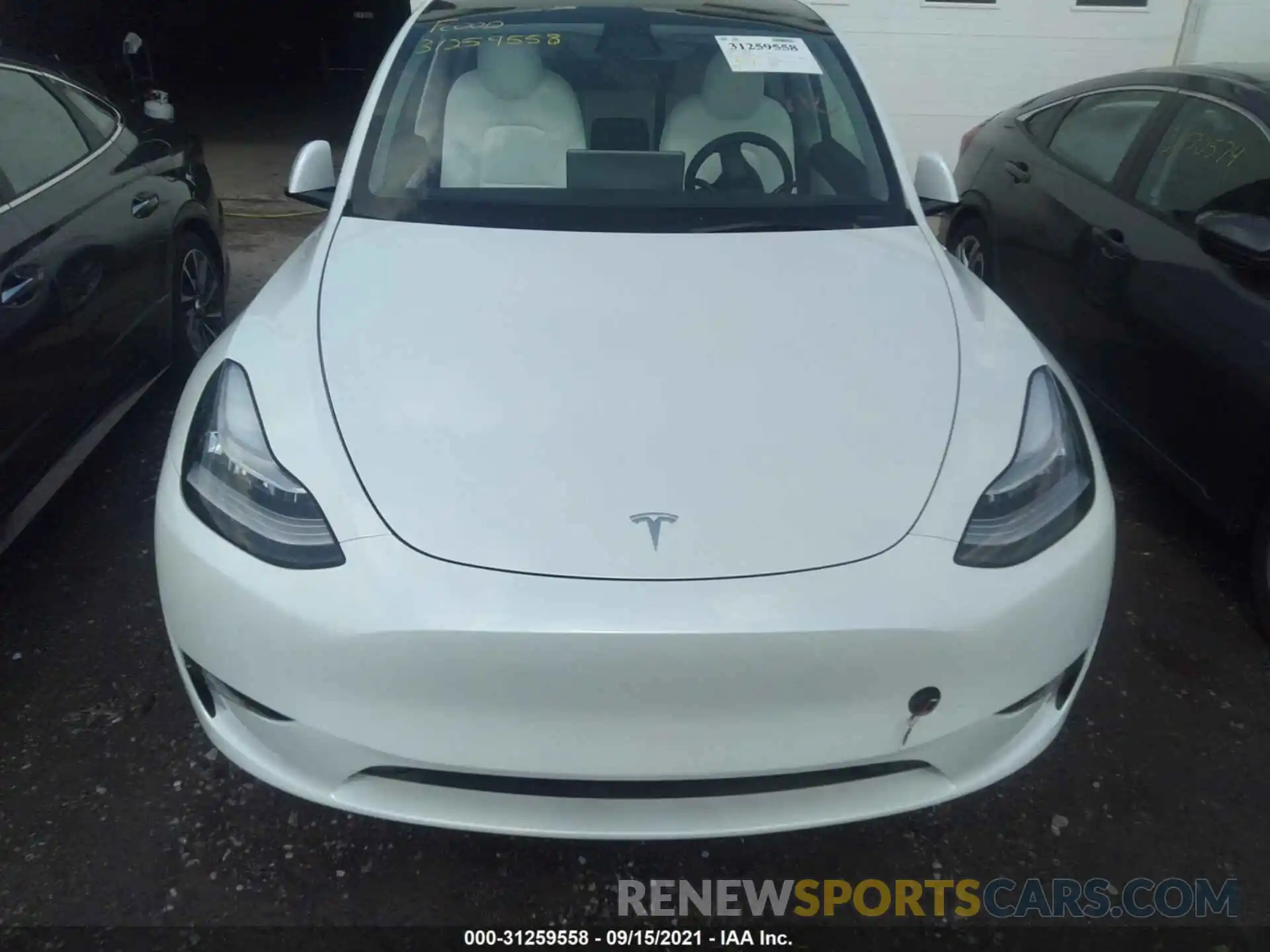 10 Photograph of a damaged car 5YJYGDEEXMF228704 TESLA MODEL Y 2021