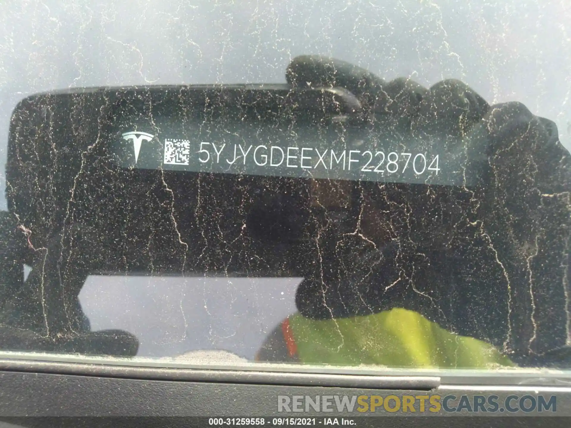 9 Photograph of a damaged car 5YJYGDEEXMF228704 TESLA MODEL Y 2021