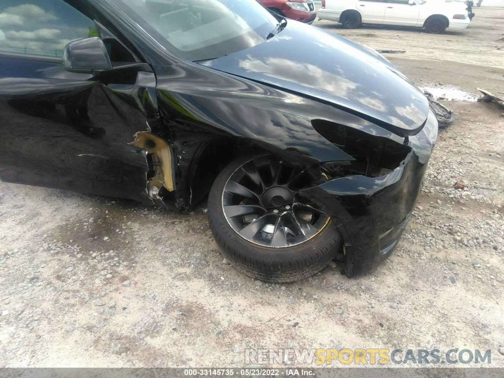 10 Photograph of a damaged car 5YJYGDEEXMF233580 TESLA MODEL Y 2021