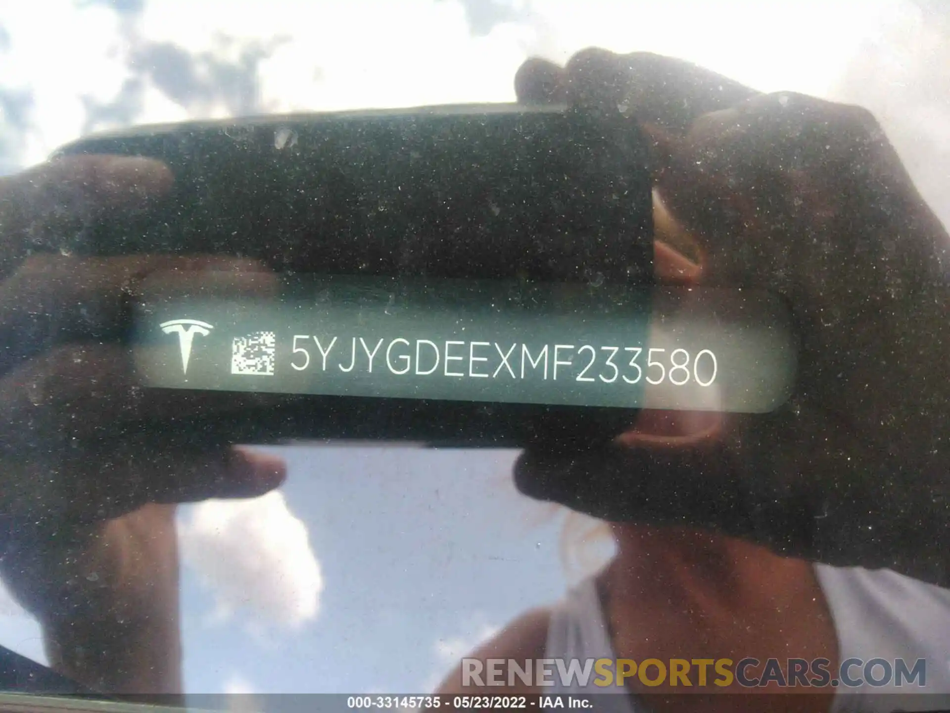 9 Photograph of a damaged car 5YJYGDEEXMF233580 TESLA MODEL Y 2021