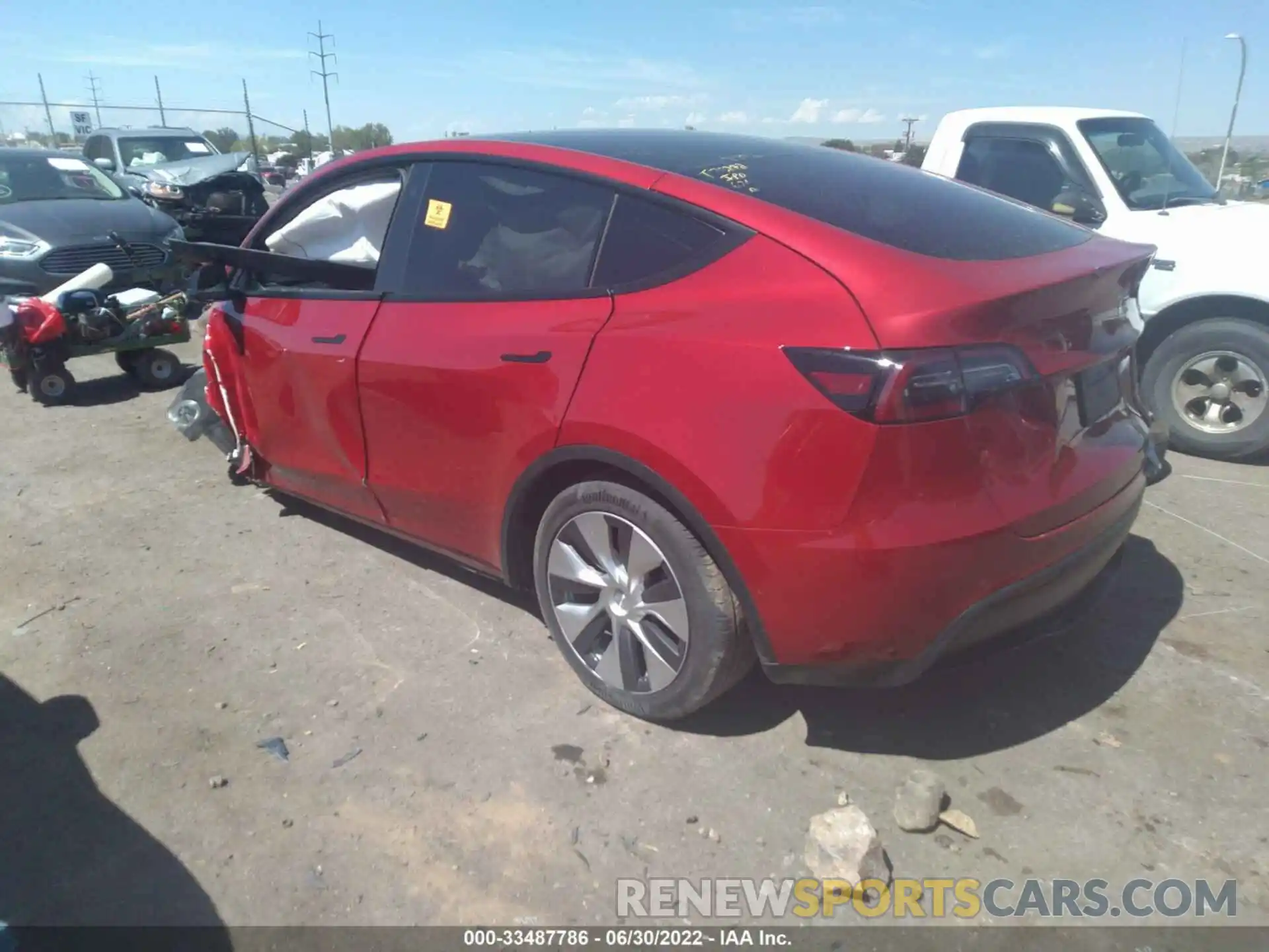 3 Photograph of a damaged car 5YJYGDEEXMF233840 TESLA MODEL Y 2021