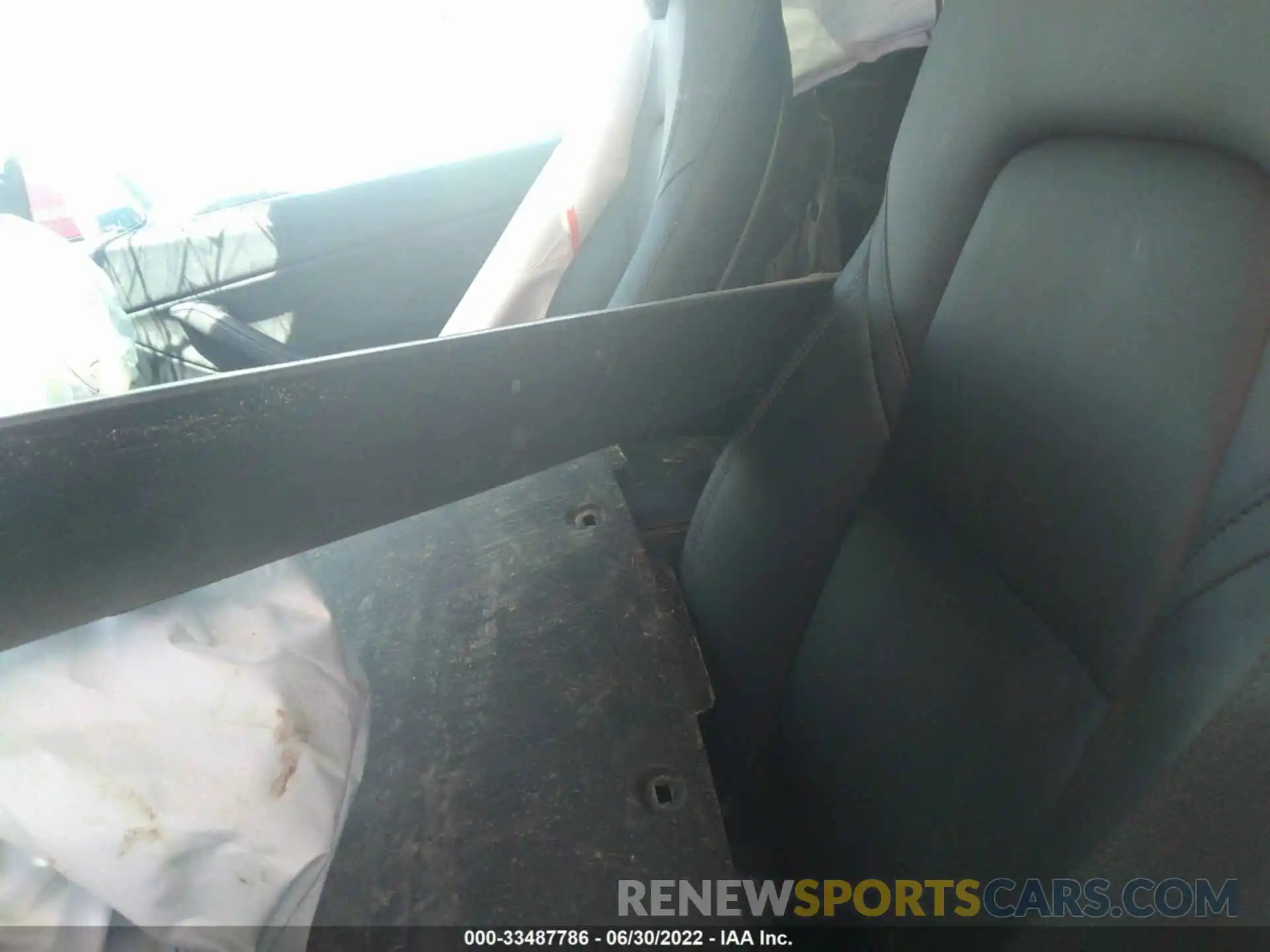 5 Photograph of a damaged car 5YJYGDEEXMF233840 TESLA MODEL Y 2021