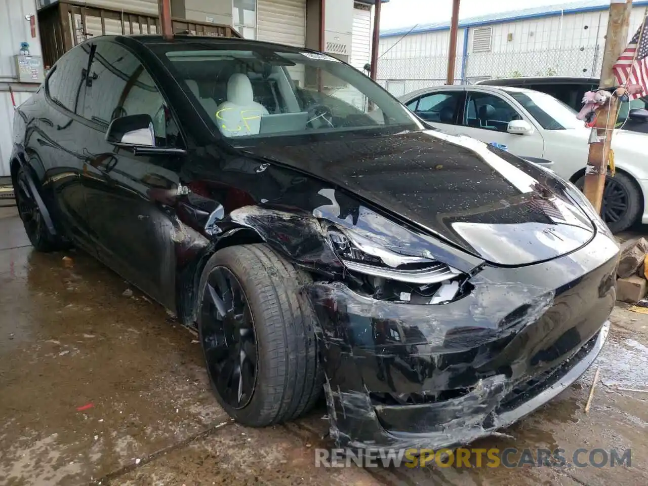 1 Photograph of a damaged car 5YJYGDEEXMF257877 TESLA MODEL Y 2021