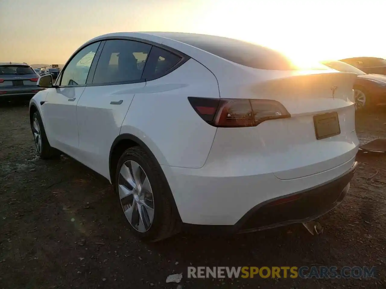 3 Photograph of a damaged car 5YJYGDEEXMF271522 TESLA MODEL Y 2021