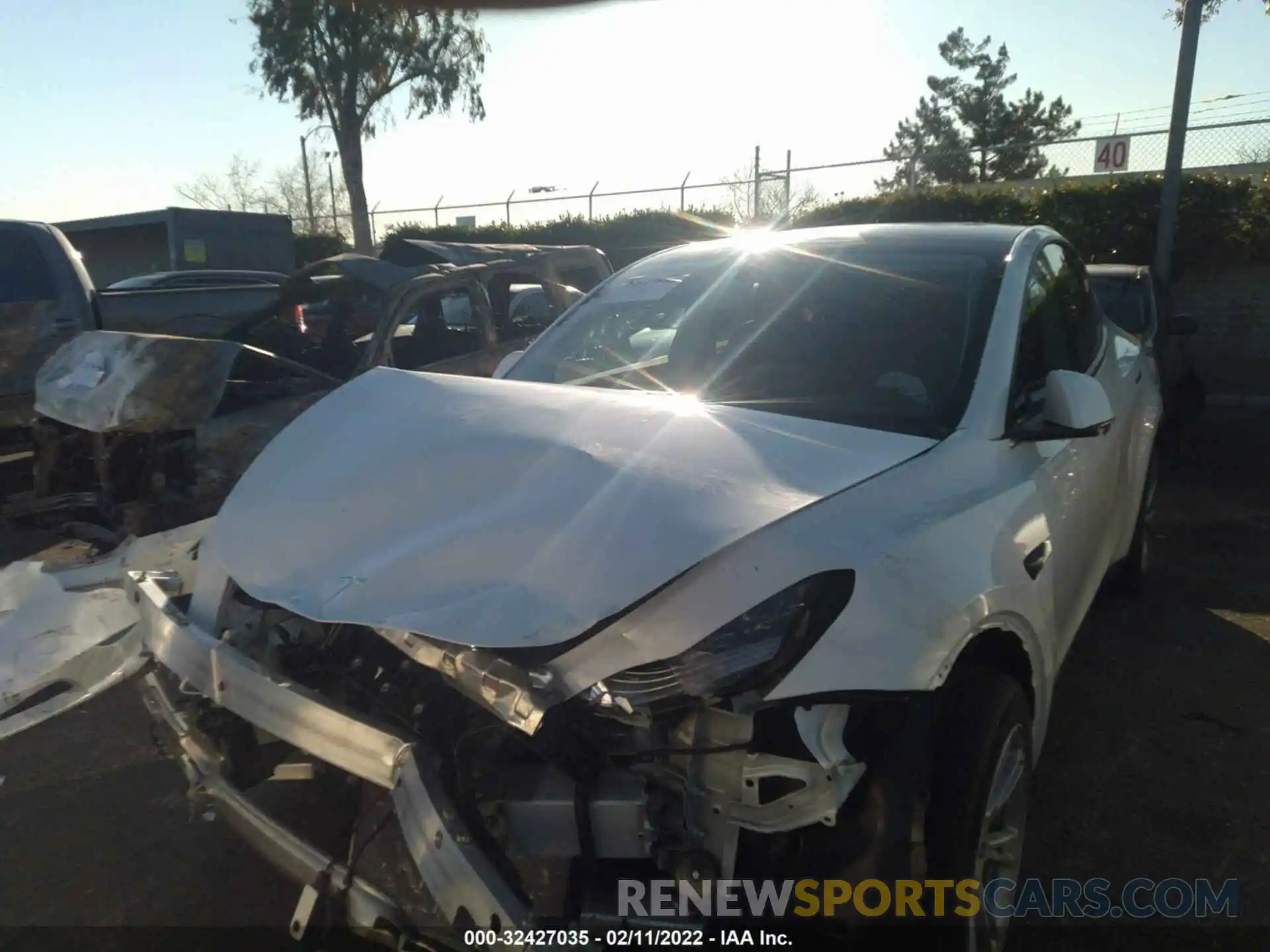 2 Photograph of a damaged car 5YJYGDEEXMF271696 TESLA MODEL Y 2021