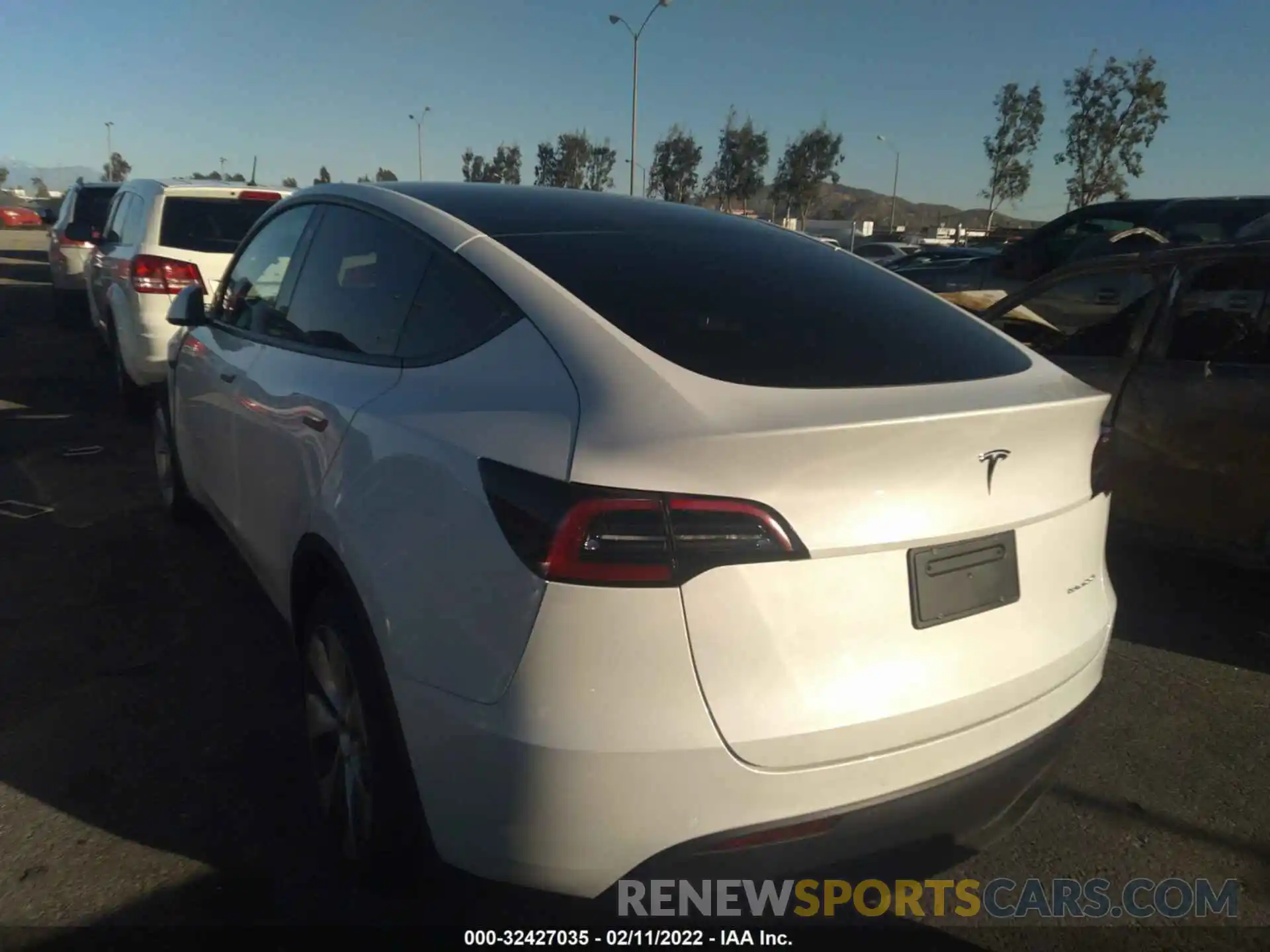 3 Фотография поврежденного автомобиля 5YJYGDEEXMF271696 TESLA MODEL Y 2021