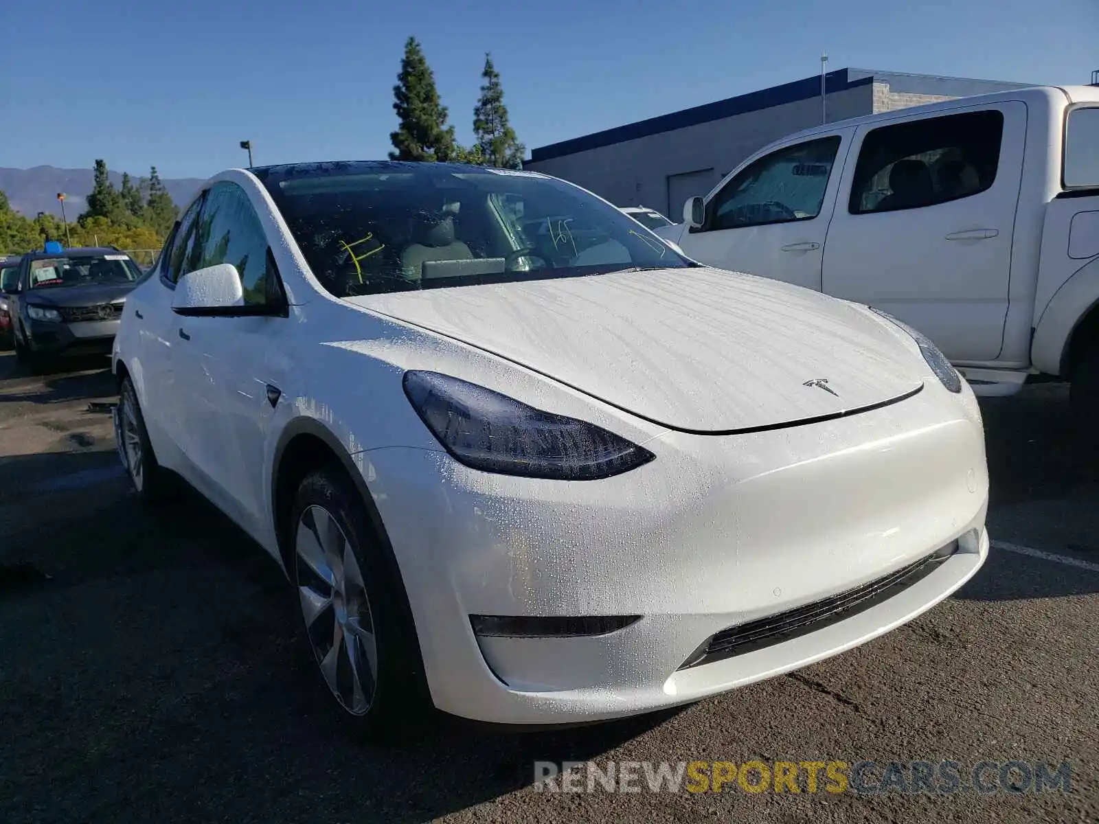 1 Фотография поврежденного автомобиля 5YJYGDEEXMF273481 TESLA MODEL Y 2021