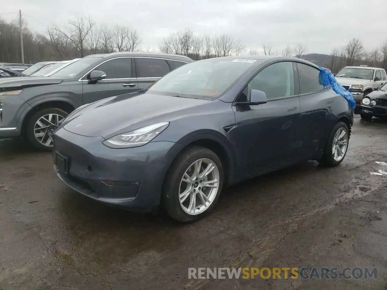 1 Photograph of a damaged car 5YJYGDEEXMF288286 TESLA MODEL Y 2021