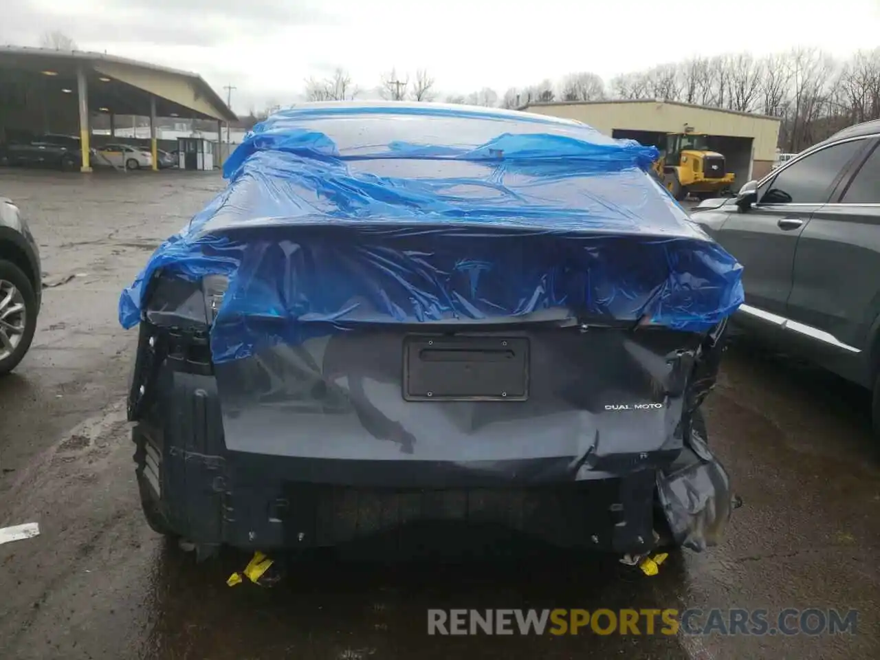 6 Photograph of a damaged car 5YJYGDEEXMF288286 TESLA MODEL Y 2021