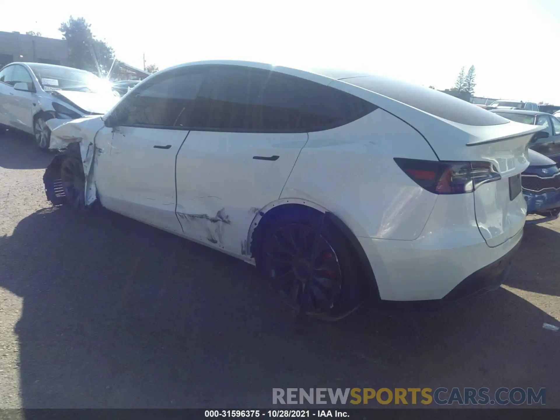 3 Photograph of a damaged car 5YJYGDEF0MF246170 TESLA MODEL Y 2021