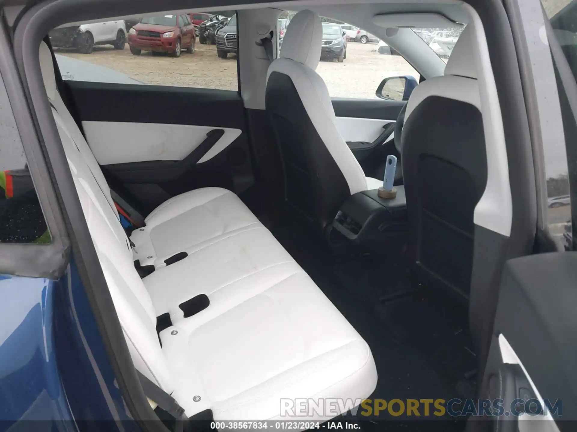 8 Photograph of a damaged car 5YJYGDEF0MF246556 TESLA MODEL Y 2021