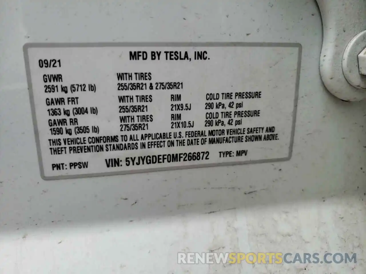 10 Photograph of a damaged car 5YJYGDEF0MF266872 TESLA MODEL Y 2021