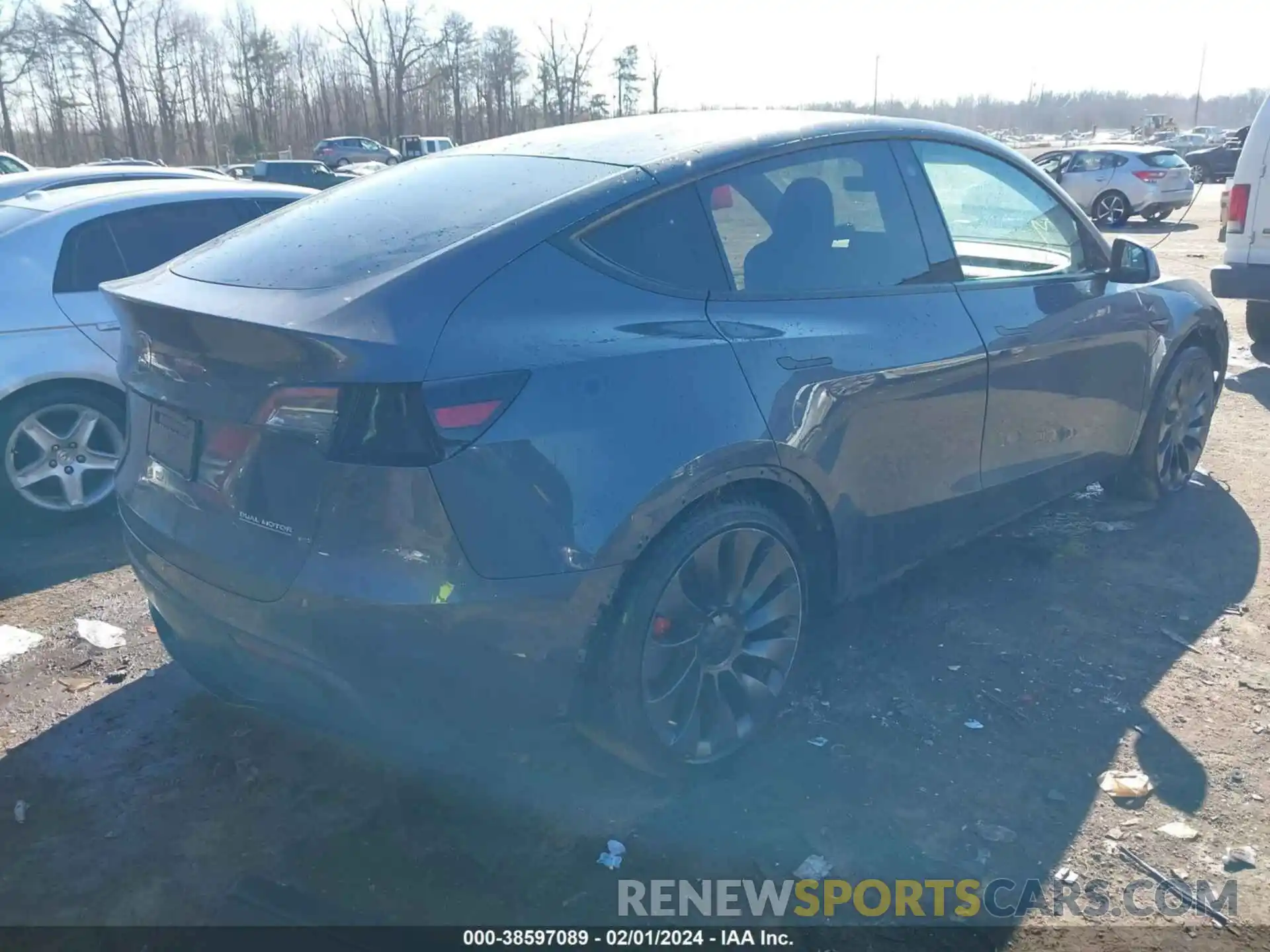 4 Photograph of a damaged car 5YJYGDEF1MF075588 TESLA MODEL Y 2021