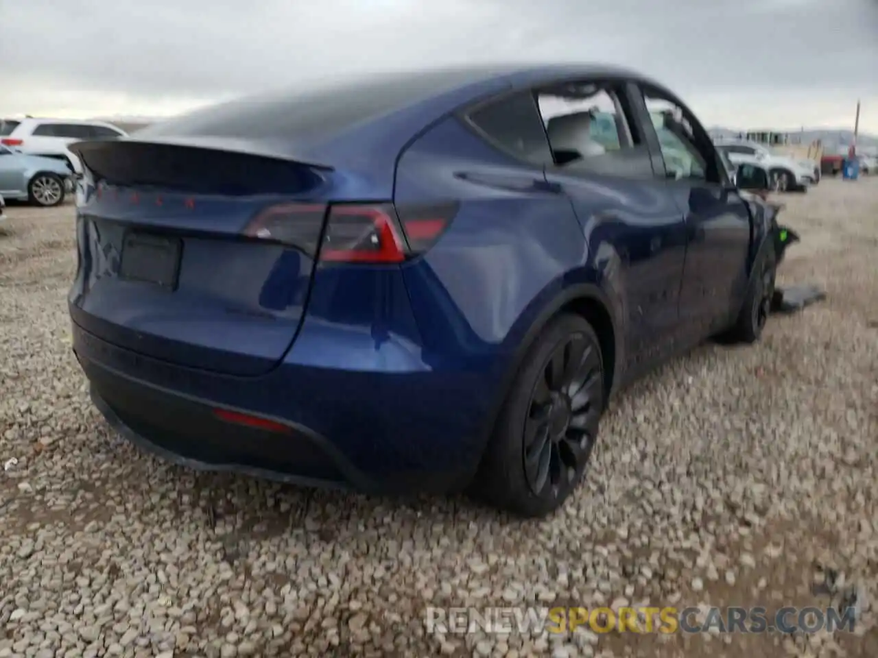 4 Photograph of a damaged car 5YJYGDEF1MF078314 TESLA MODEL Y 2021