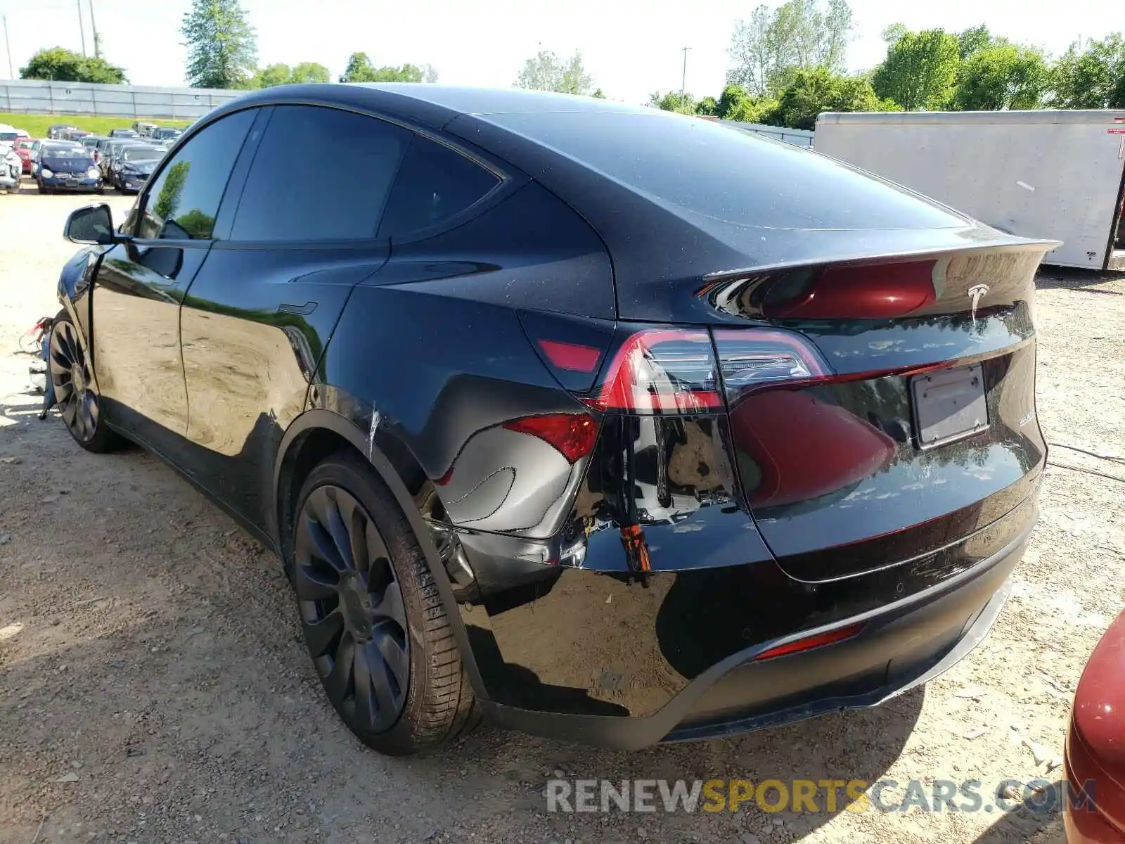 3 Photograph of a damaged car 5YJYGDEF1MF081813 TESLA MODEL Y 2021