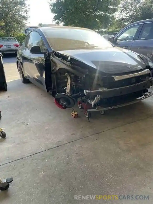 5 Photograph of a damaged car 5YJYGDEF1MF083979 TESLA MODEL Y 2021