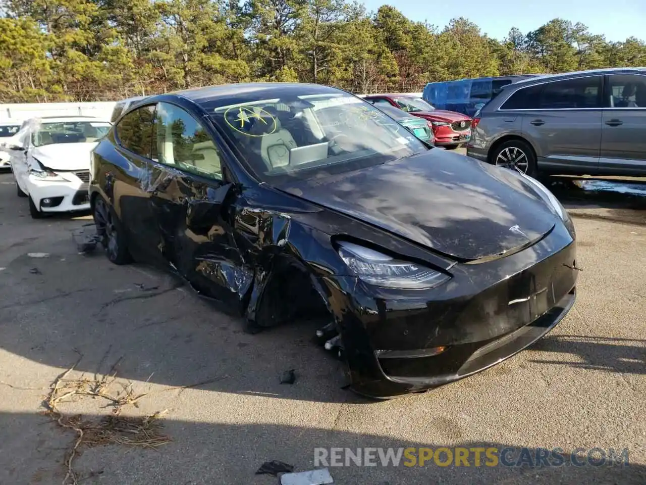 1 Photograph of a damaged car 5YJYGDEF1MF083982 TESLA MODEL Y 2021