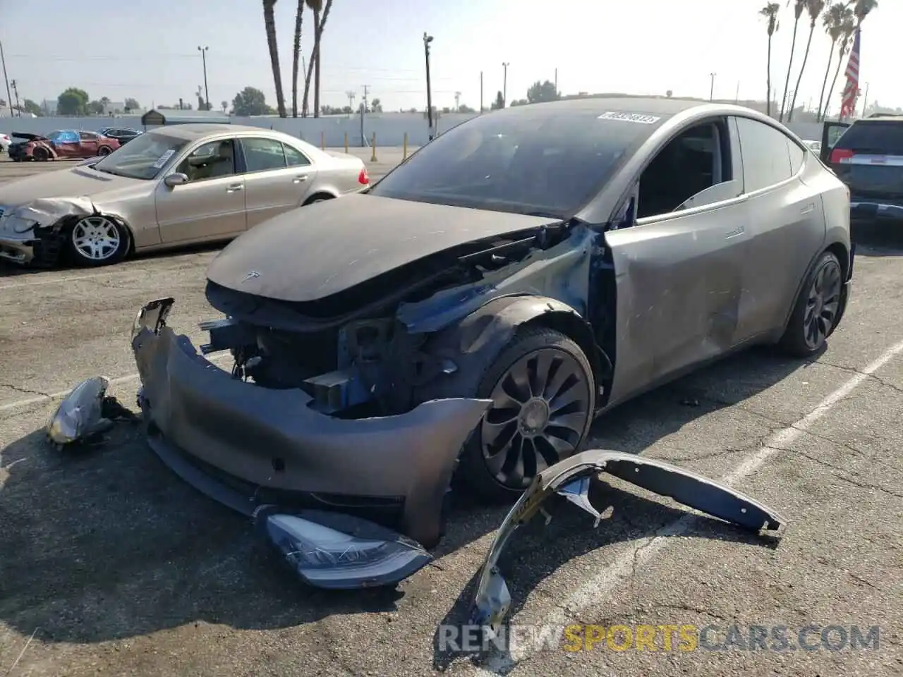 2 Photograph of a damaged car 5YJYGDEF1MF098031 TESLA MODEL Y 2021