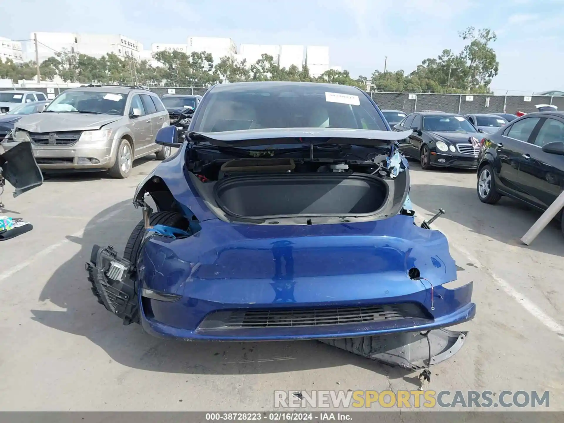 12 Photograph of a damaged car 5YJYGDEF1MF194709 TESLA MODEL Y 2021