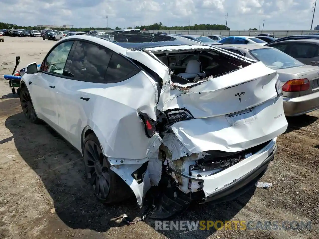 3 Photograph of a damaged car 5YJYGDEF1MF196962 TESLA MODEL Y 2021