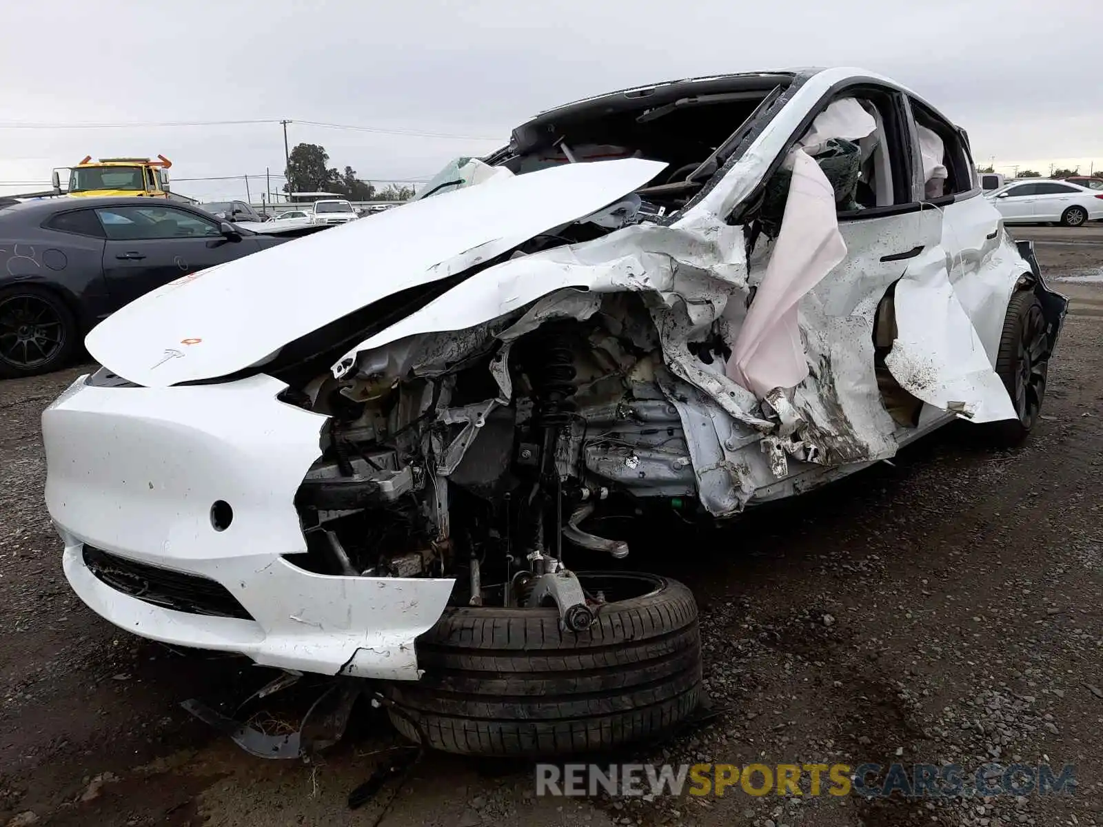 2 Photograph of a damaged car 5YJYGDEF1MF268890 TESLA MODEL Y 2021