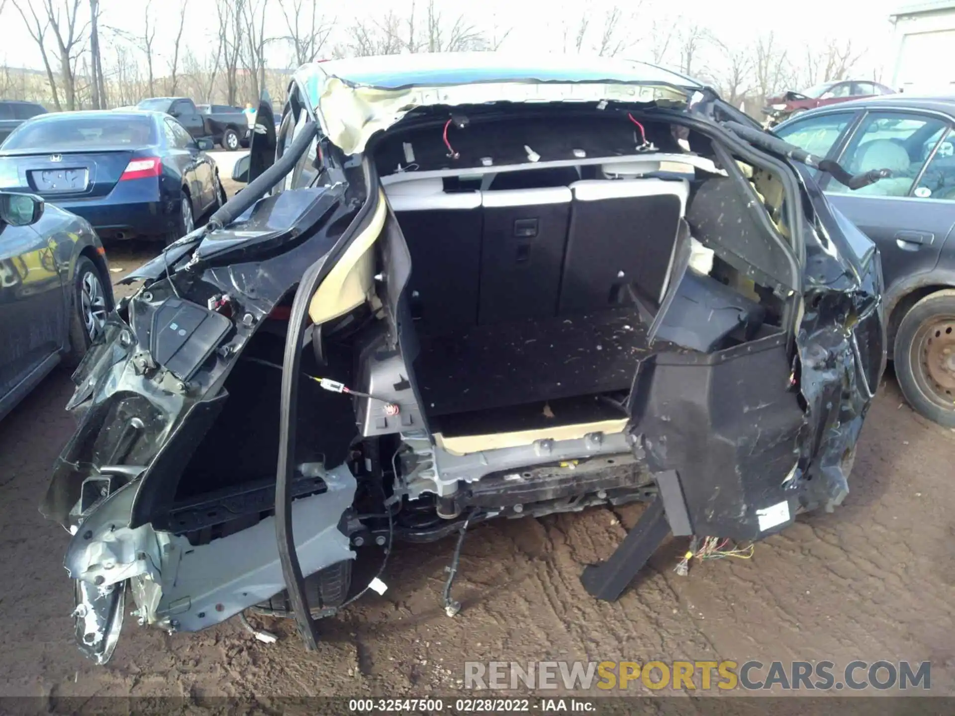 6 Photograph of a damaged car 5YJYGDEF1MF271708 TESLA MODEL Y 2021