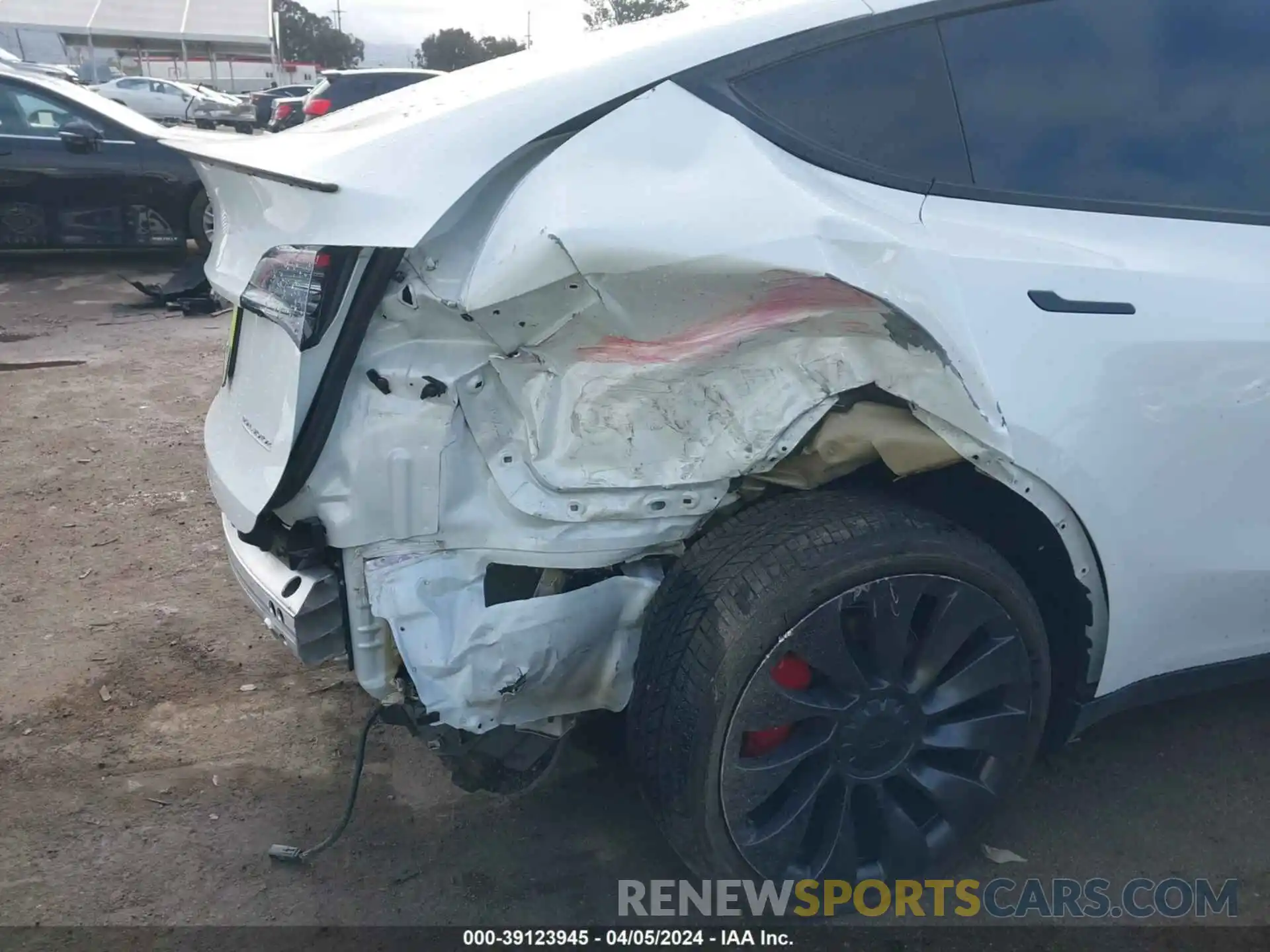 6 Photograph of a damaged car 5YJYGDEF1MF277895 TESLA MODEL Y 2021