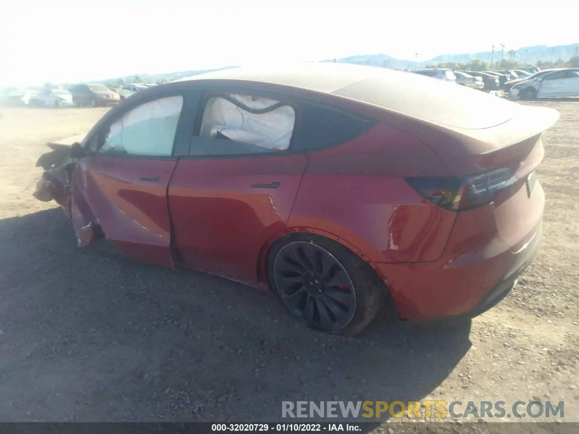 3 Photograph of a damaged car 5YJYGDEF1MF303959 TESLA MODEL Y 2021