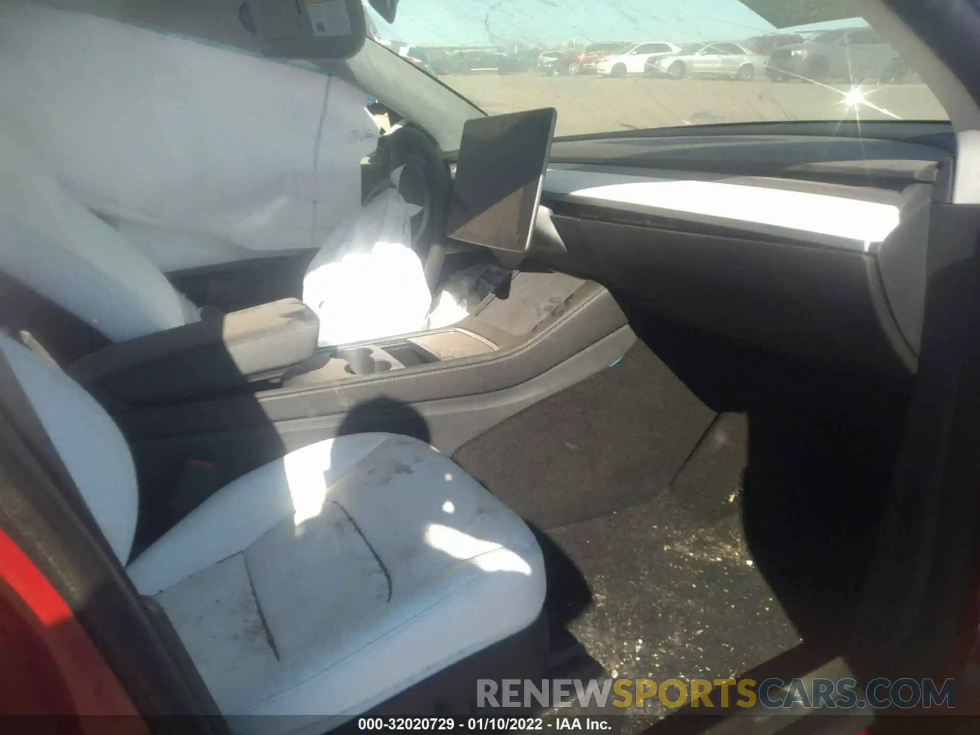 5 Photograph of a damaged car 5YJYGDEF1MF303959 TESLA MODEL Y 2021