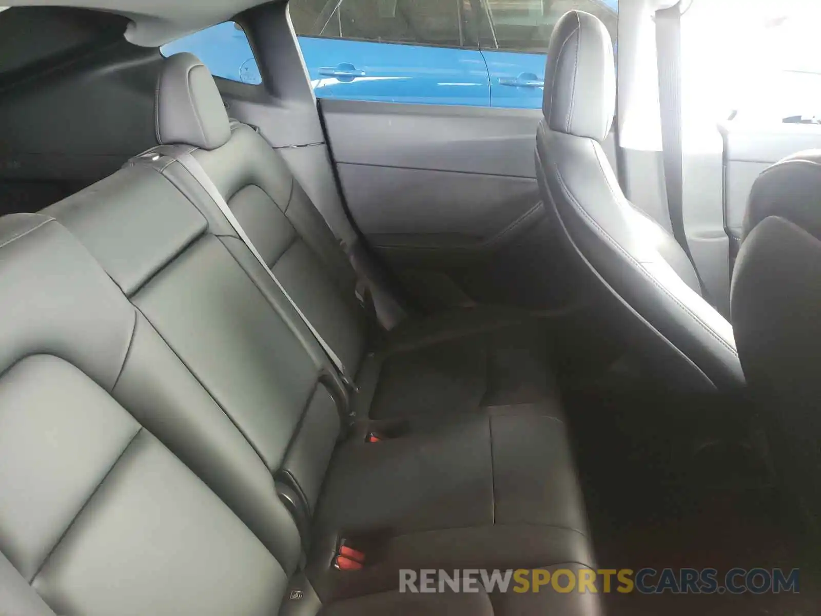 6 Photograph of a damaged car 5YJYGDEF2MF088950 TESLA MODEL Y 2021