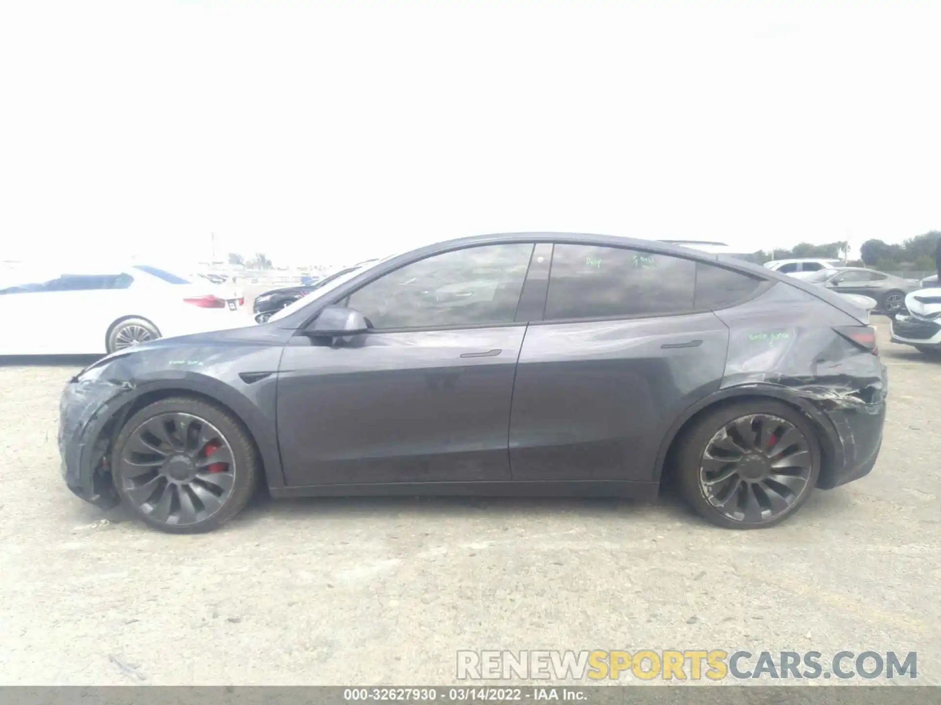 6 Photograph of a damaged car 5YJYGDEF2MF197165 TESLA MODEL Y 2021