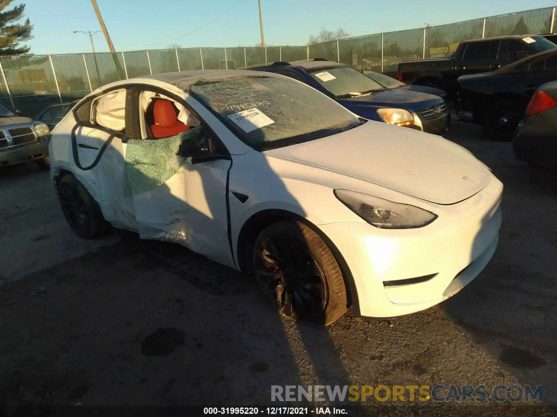 1 Photograph of a damaged car 5YJYGDEF2MF267344 TESLA MODEL Y 2021