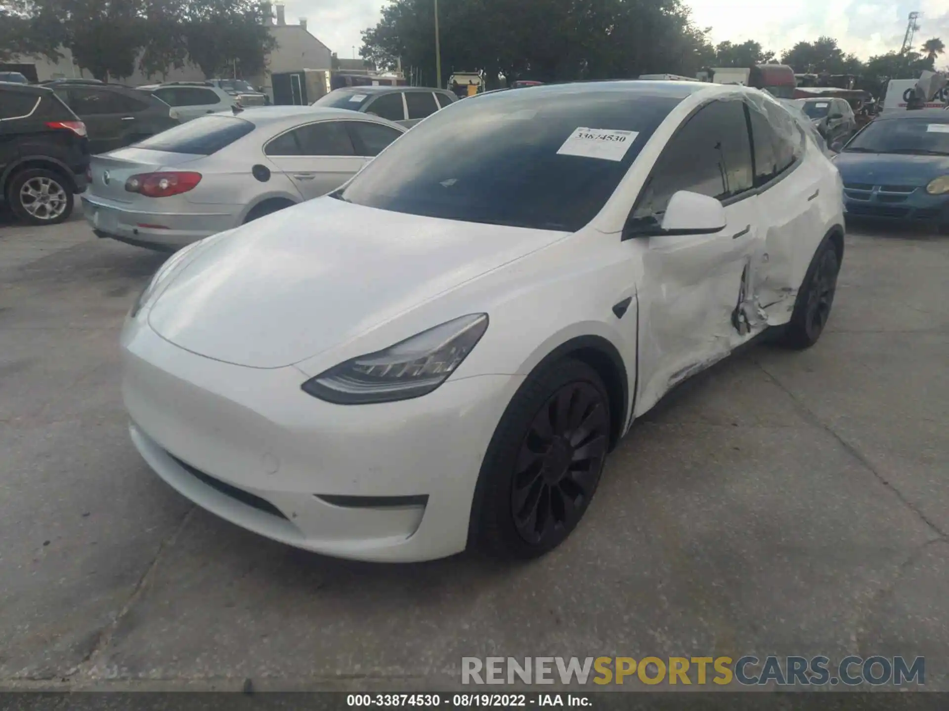 2 Photograph of a damaged car 5YJYGDEF3MF072286 TESLA MODEL Y 2021