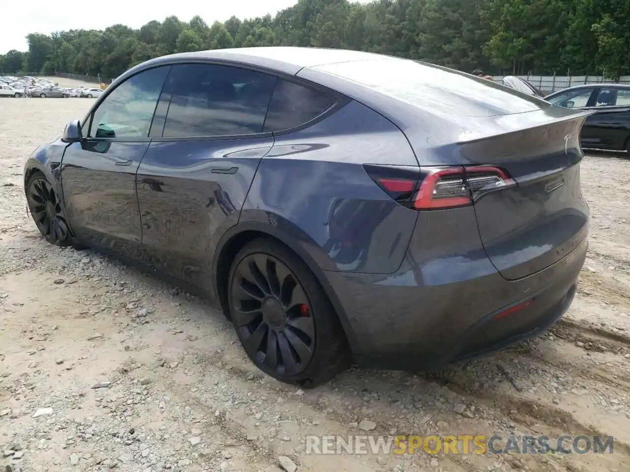 3 Photograph of a damaged car 5YJYGDEF3MF133720 TESLA MODEL Y 2021