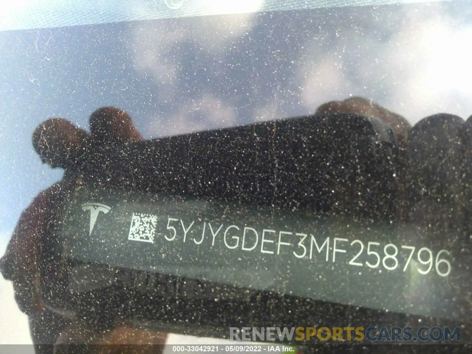 9 Photograph of a damaged car 5YJYGDEF3MF258796 TESLA MODEL Y 2021