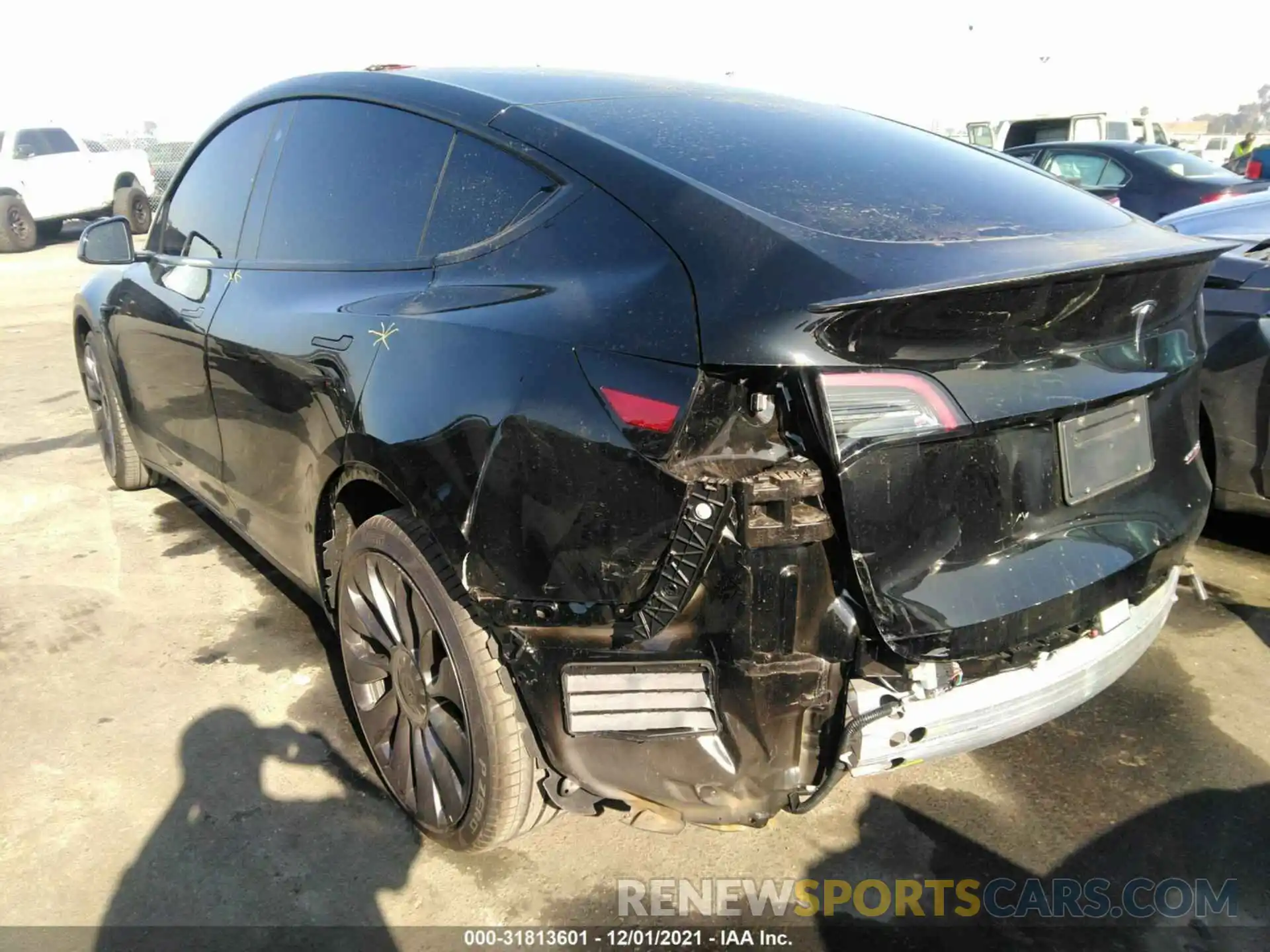 3 Photograph of a damaged car 5YJYGDEF3MF267739 TESLA MODEL Y 2021