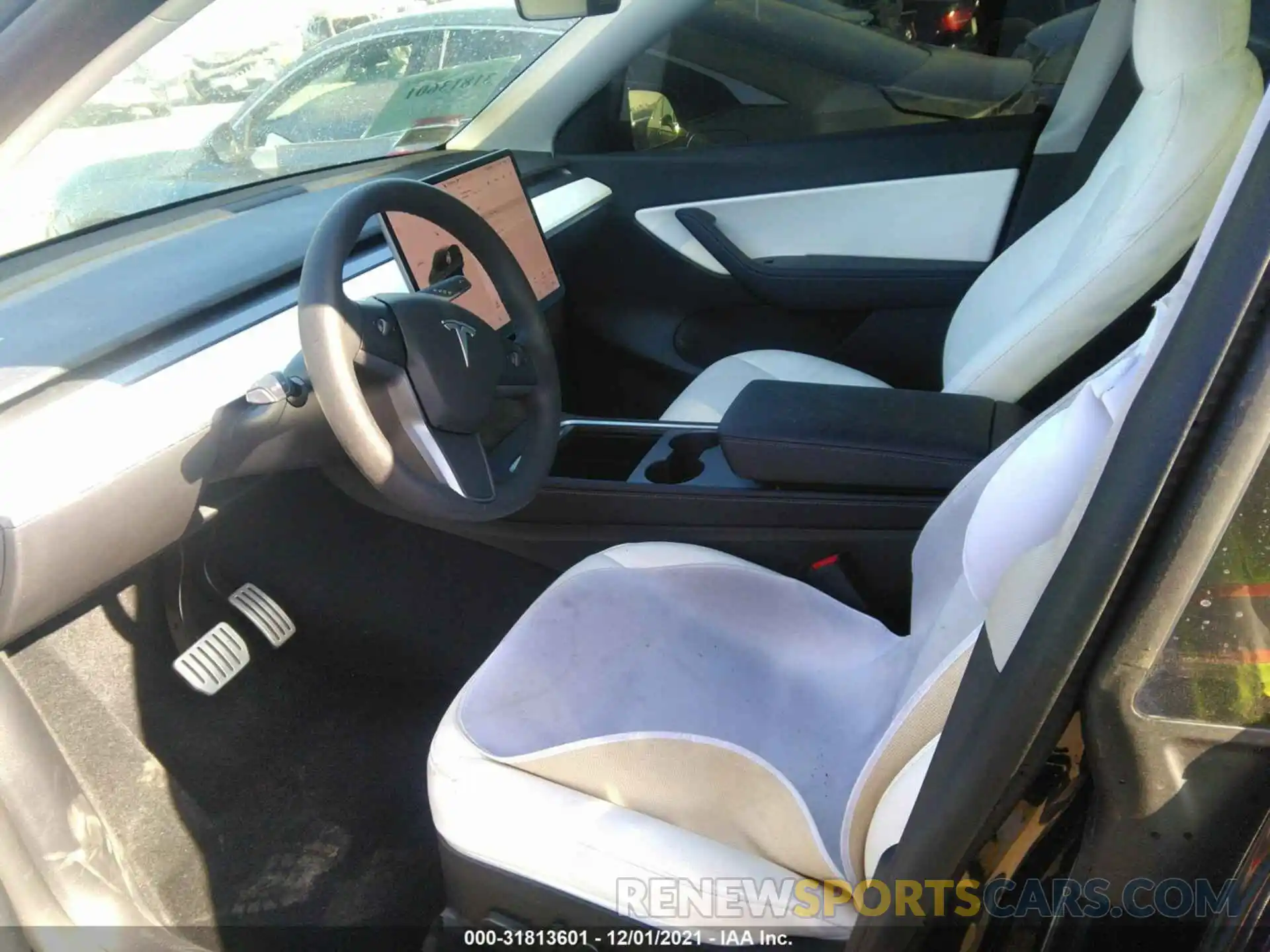 5 Photograph of a damaged car 5YJYGDEF3MF267739 TESLA MODEL Y 2021