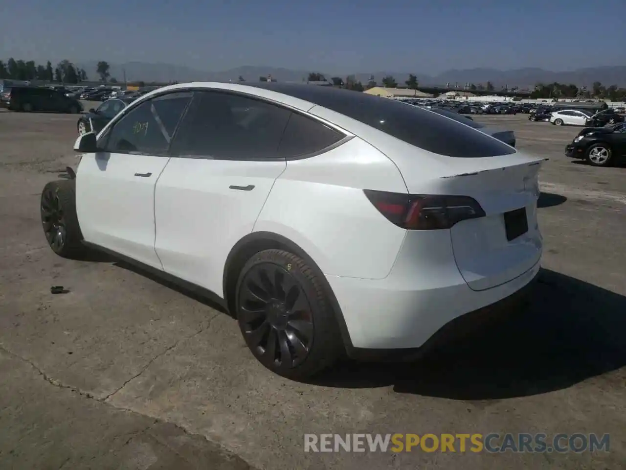 3 Photograph of a damaged car 5YJYGDEF3MF276943 TESLA MODEL Y 2021