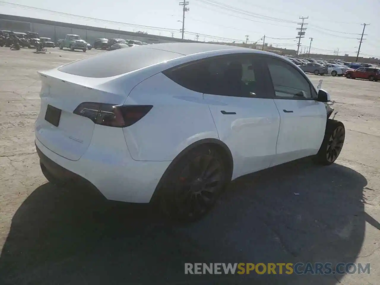 4 Photograph of a damaged car 5YJYGDEF3MF276943 TESLA MODEL Y 2021